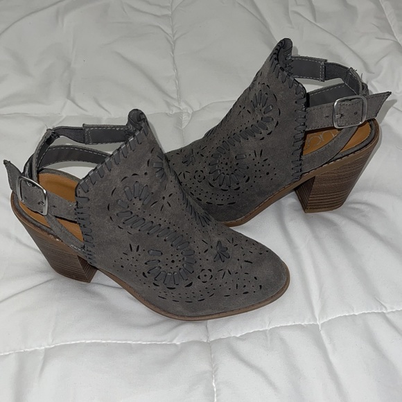 Open back bootie - Picture 4 of 4